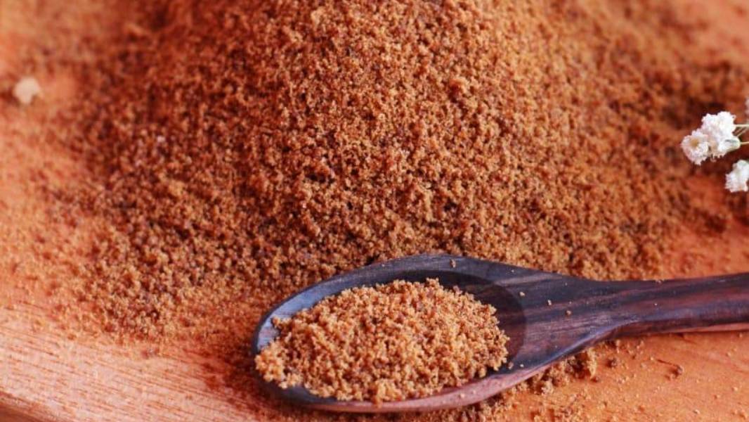 What are the differences between brown sugar, coconut sugar and palm sugar?